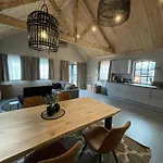 In De Witte Dame Bar Kitchen Grubbenvorst