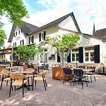 In De Witte Dame Bar Kitchen 4* Grubbenvorst