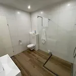 In De Witte Dame Bar Kitchen Grubbenvorst