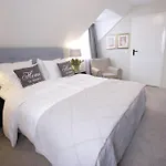 In De Witte Dame Bar Kitchen 4*