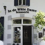 In De Witte Dame Bar Kitchen