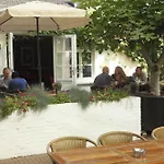 In De Witte Dame Bar Kitchen Hotell 4*