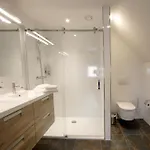 In De Witte Dame Bar Kitchen Hotell Grubbenvorst