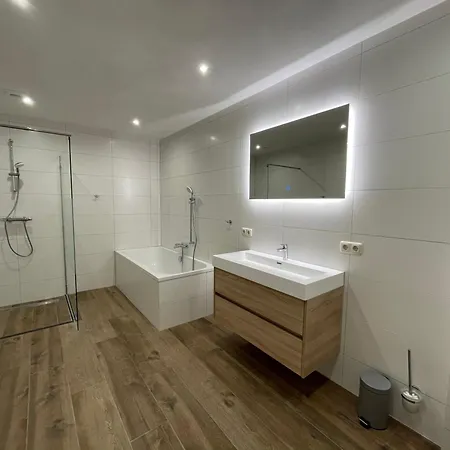 In De Witte Dame Bar Kitchen Hotel 4*