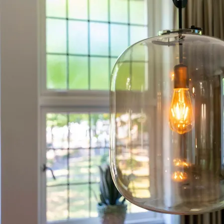 In De Witte Dame Bar Kitchen Hotel Grubbenvorst