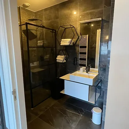 In De Witte Dame Bar Kitchen Hotel 4*