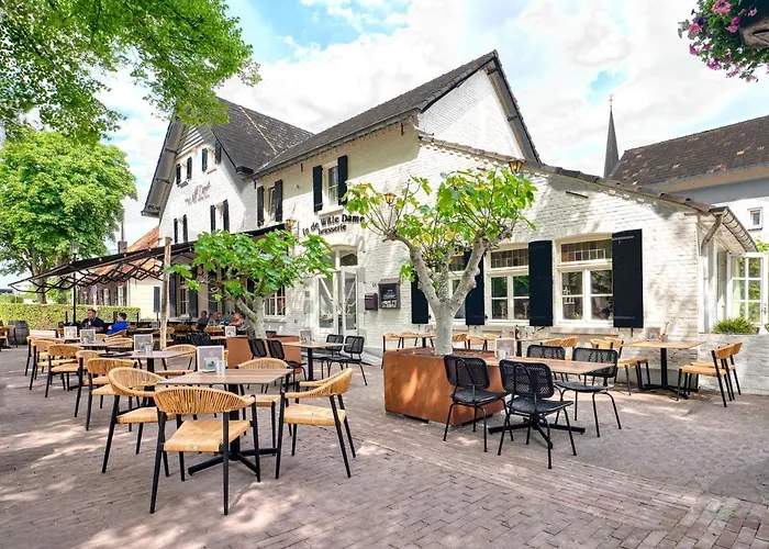 In De Witte Dame Bar Kitchen 4* Grubbenvorst