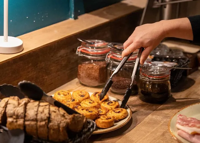 In De Witte Dame Bar Kitchen Grubbenvorst