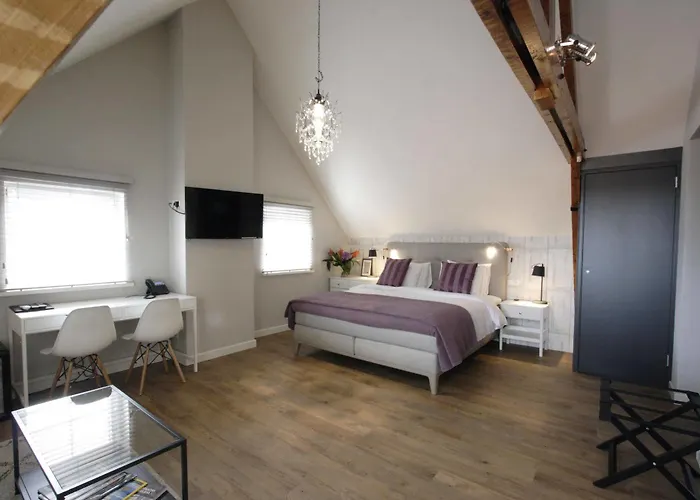 In De Witte Dame Bar Kitchen 4* Grubbenvorst