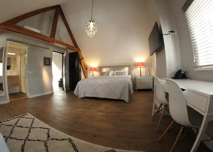 In De Witte Dame Bar Kitchen Hotel 4*